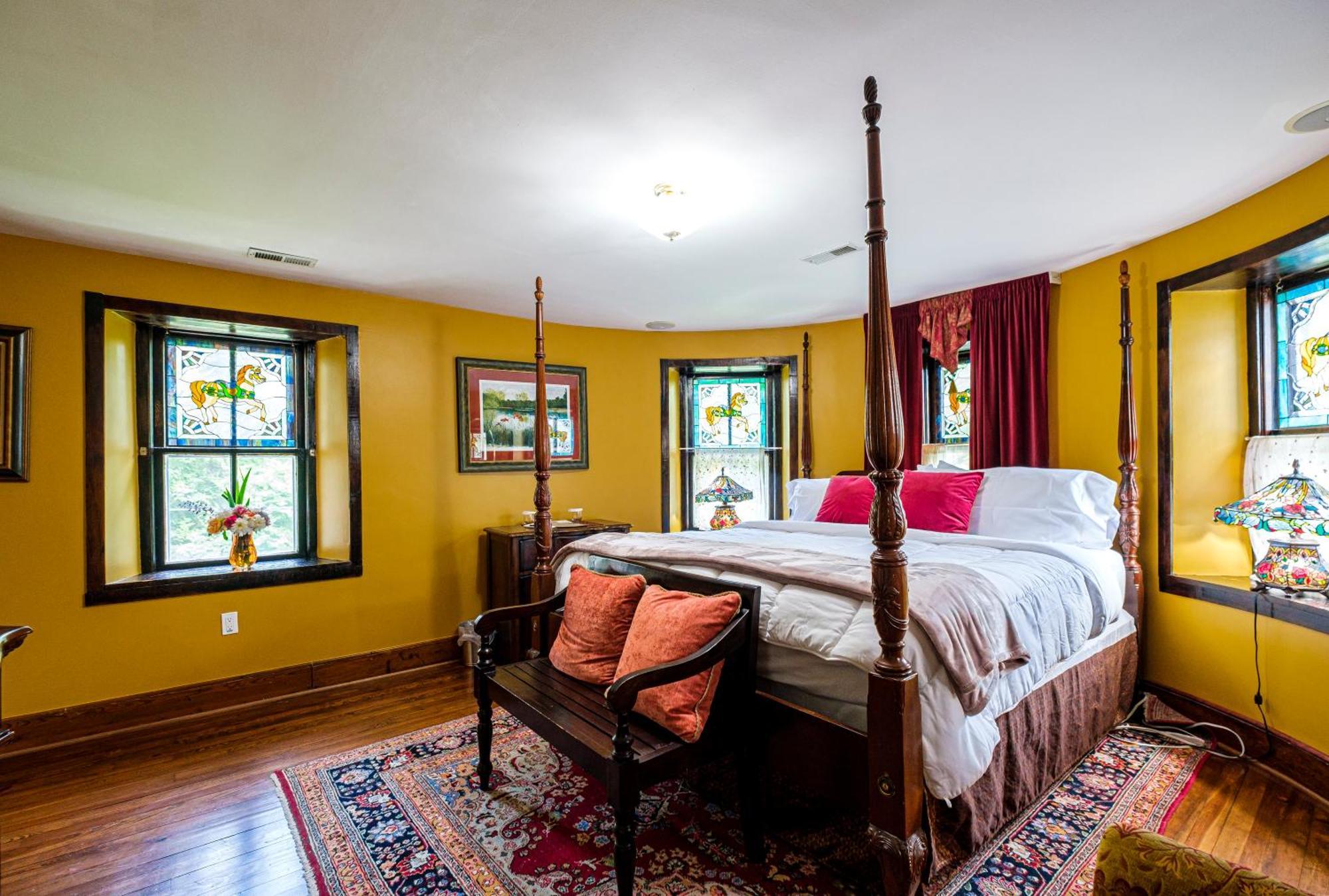 Stone Manor Boutique Inn Britain Eksteriør billede