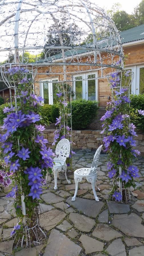 Stone Manor Boutique Inn Britain Eksteriør billede